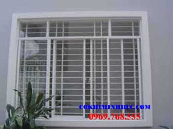 Cửa sổ sắt 12