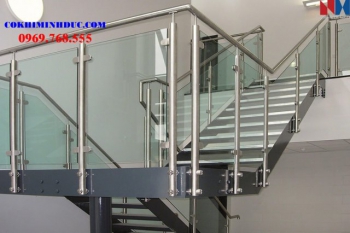 Cầu thang inox 04