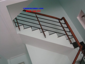 Cầu thang sắt 05